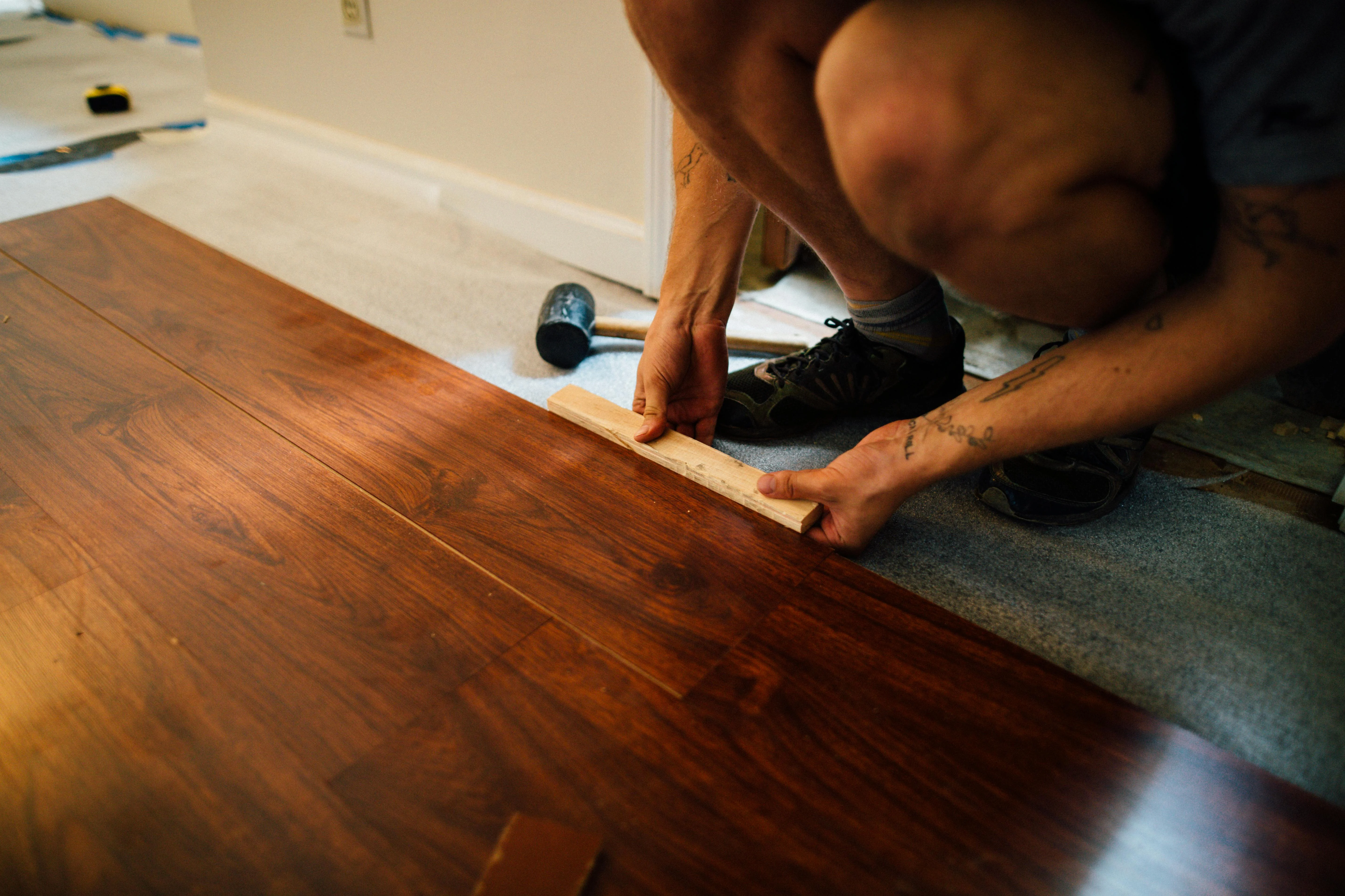 Pose parquet stratifié lino Bordeaux